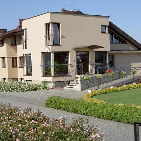Hotel Grodzki Познан Екстериор снимка