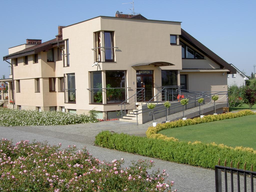 Hotel Grodzki Познан Екстериор снимка
